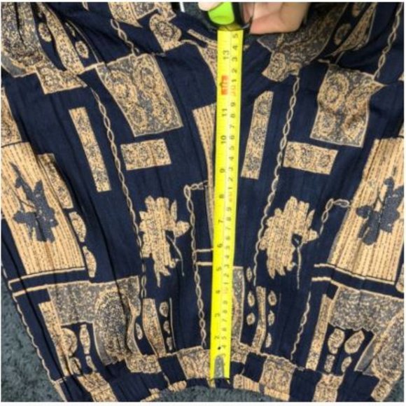 Printed Wide-Leg Pleated Pants - Picture 8 of 12